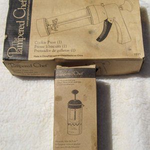 The Pampered Chef Bundle of 2 Items